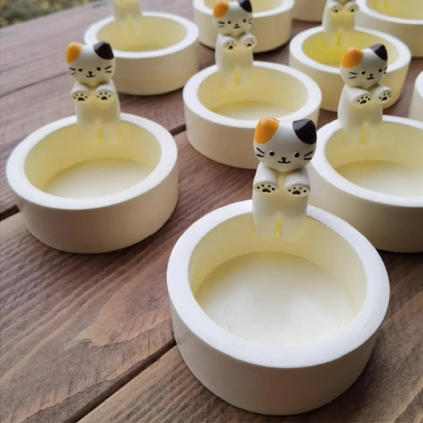Cat Candle Holder (Candle not included)